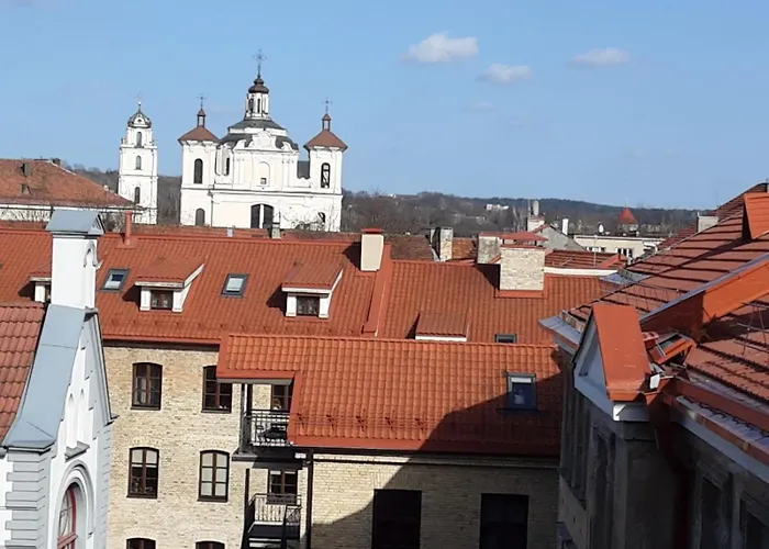 Town Hall Free Parking